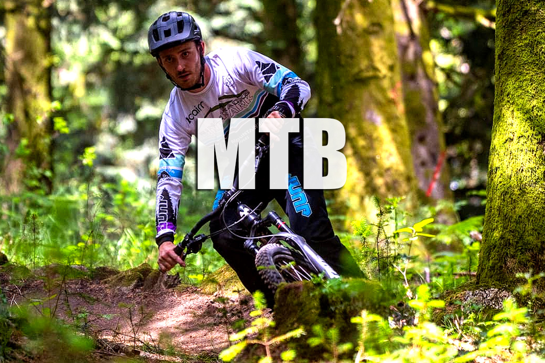 tenue bmx vtt dh personnalise jump industries